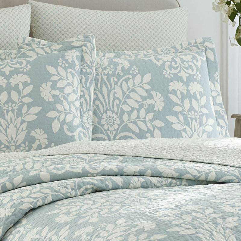 Laura Ashley Ensemble de couvrelit réversible Kennelly Rowland et Commentaires Wayfair.ca